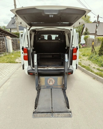 Toyota ProAce cena 125000 przebieg: 82000, rok produkcji 2020 z Andrychów małe 232